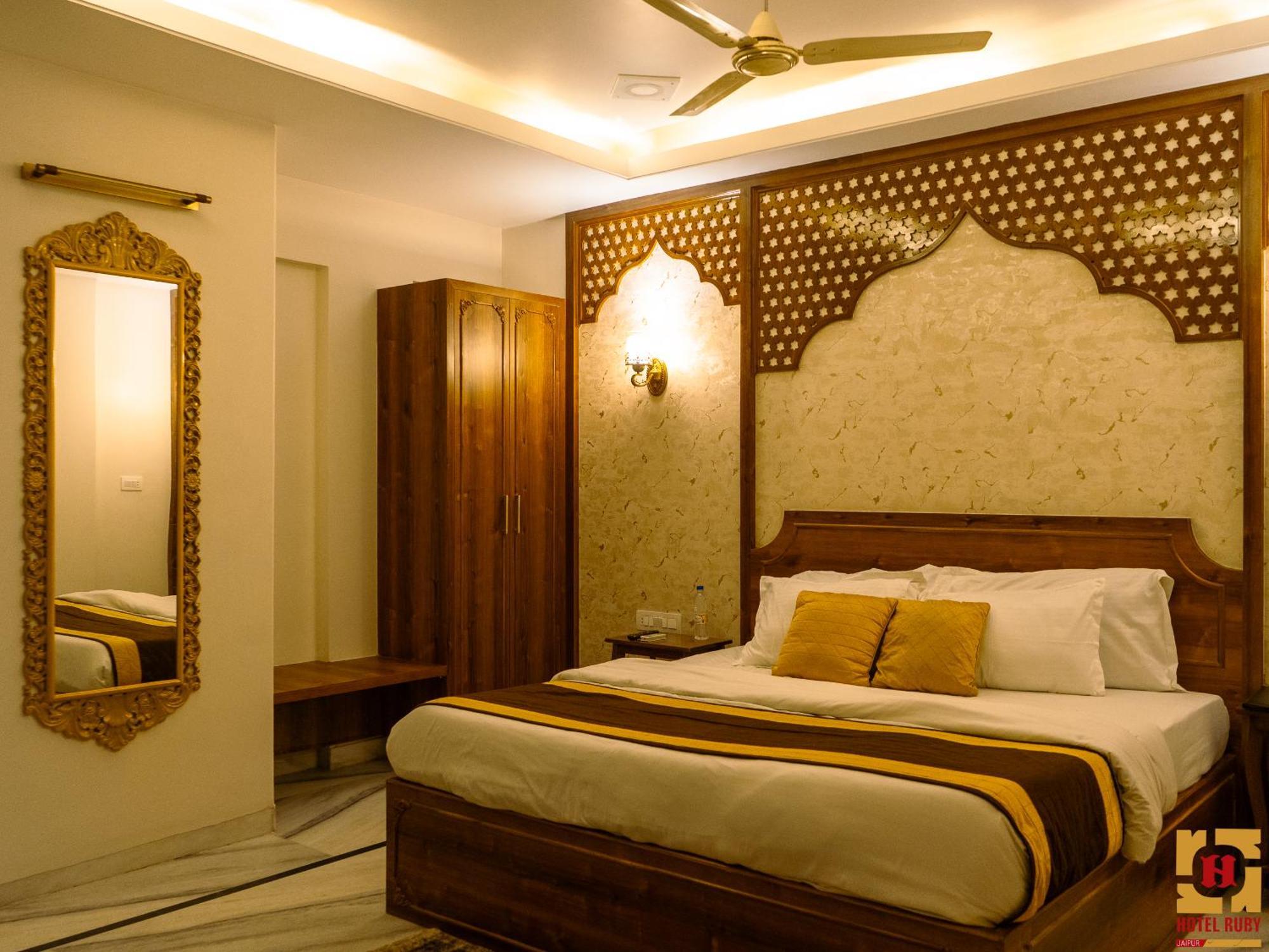 Hotel Ruby Jaipur Buitenkant foto