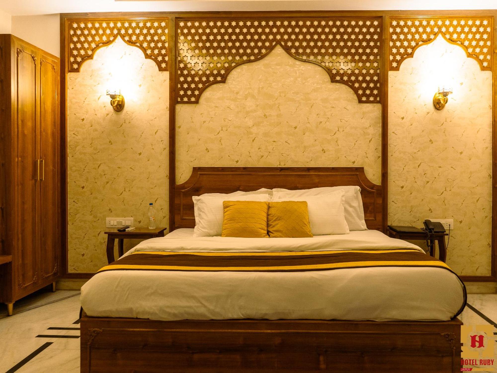 Hotel Ruby Jaipur Buitenkant foto