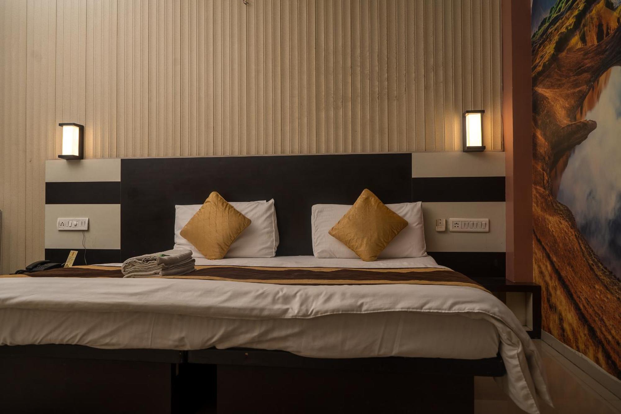 Hotel Ruby Jaipur Buitenkant foto