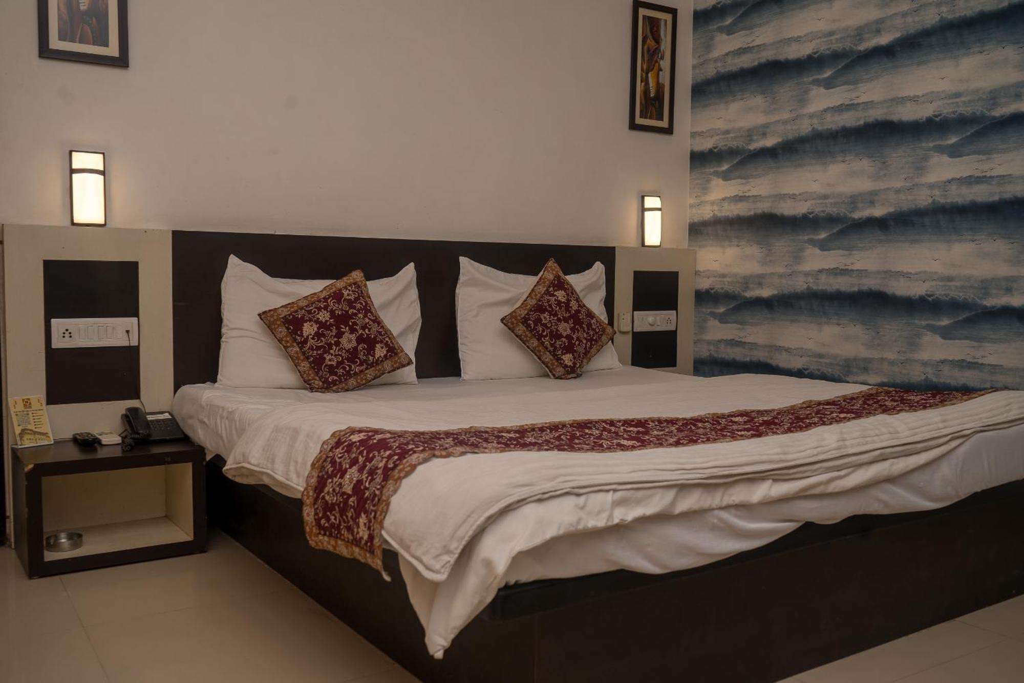 Hotel Ruby Jaipur Buitenkant foto