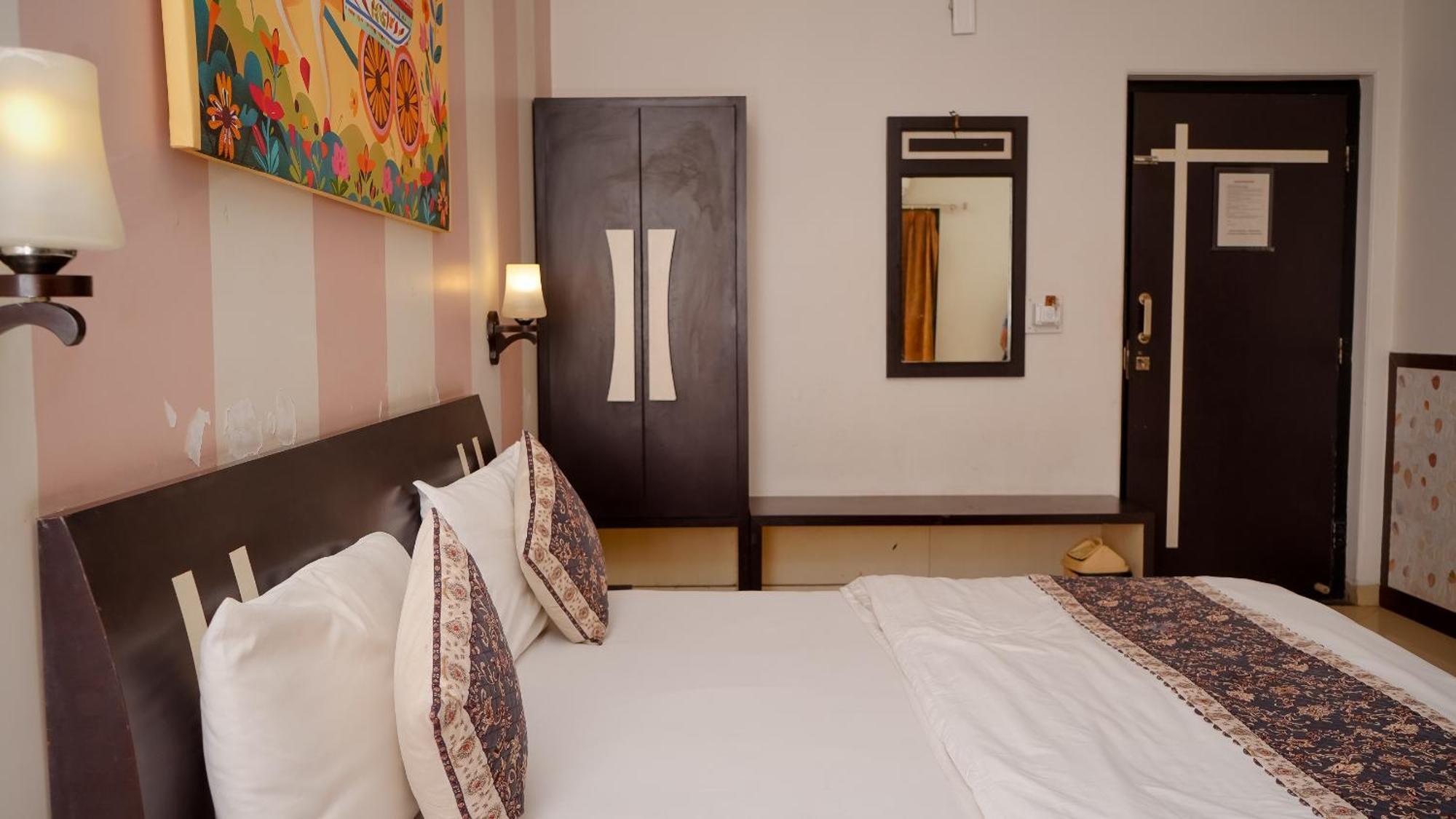 Hotel Ruby Jaipur Buitenkant foto