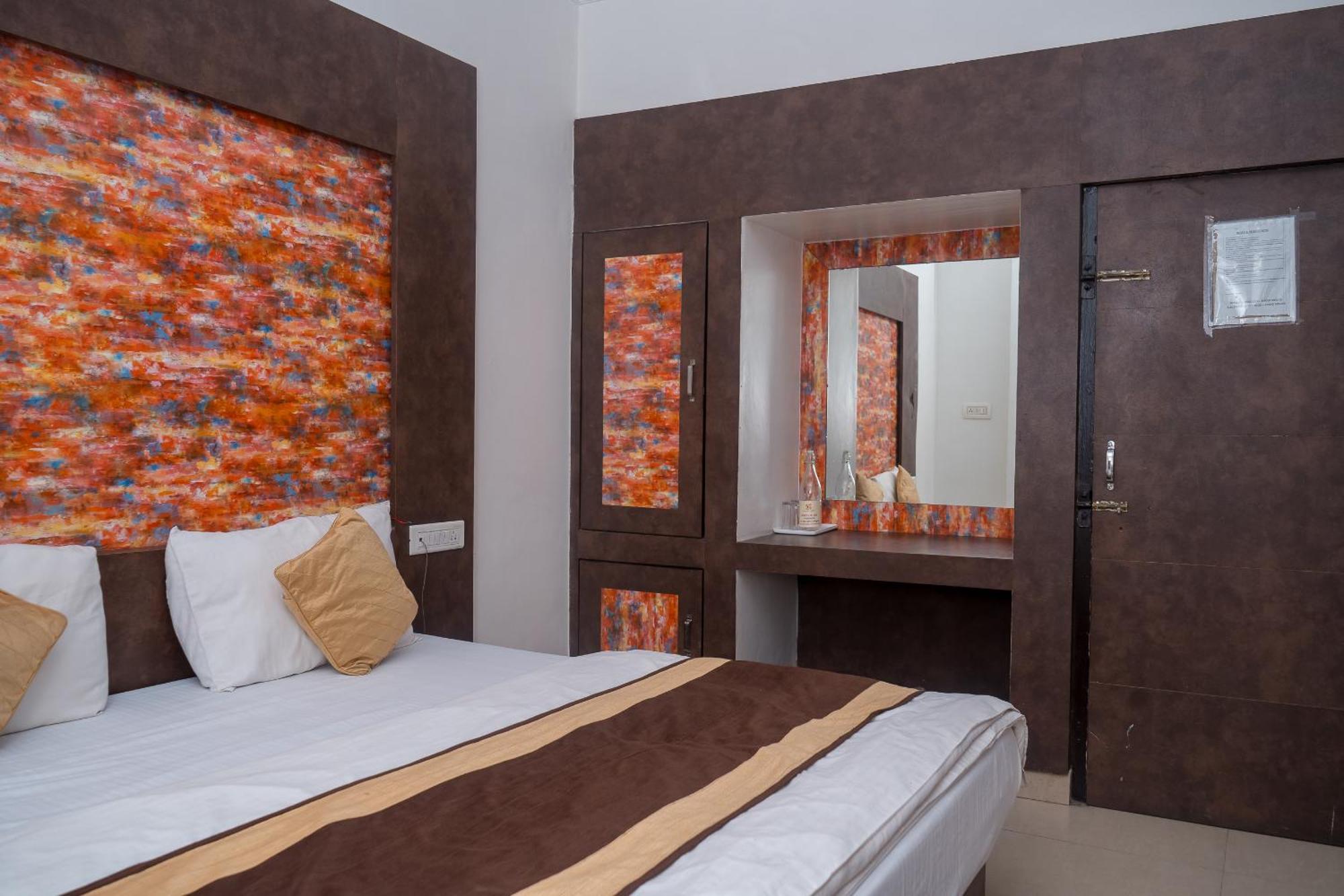 Hotel Ruby Jaipur Buitenkant foto